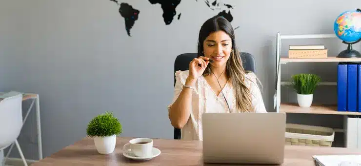 bilingual customer support agent in Latin America delivering outsourcing services for U.S. companies